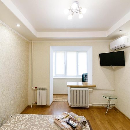 Kvartirkoff Na Polku Azov 32B كييف المظهر الخارجي الصورة